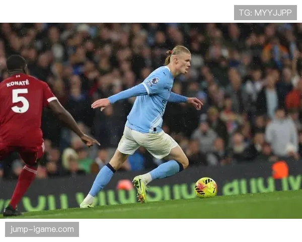 英超激战正酣：曼城强势领跑，冠军争夺白热化