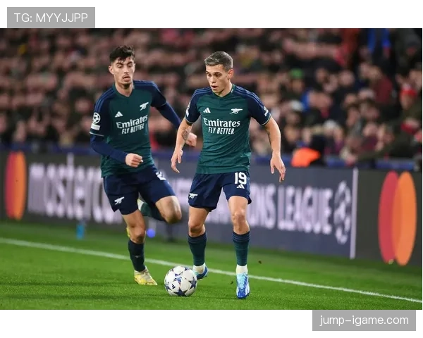 特罗萨德在阿森纳体系中的战术价值解析