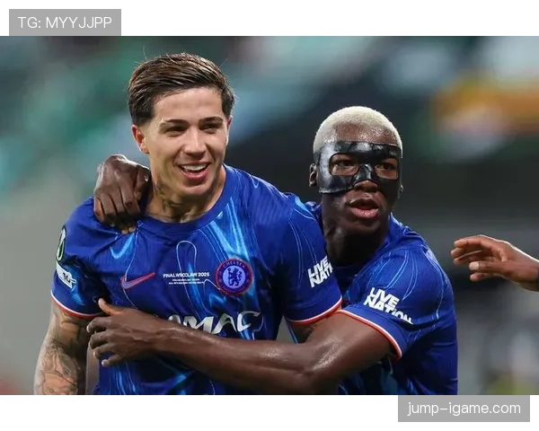 皇马防守稳定性下降，后防体系调整与密集赛程影响逐步显现